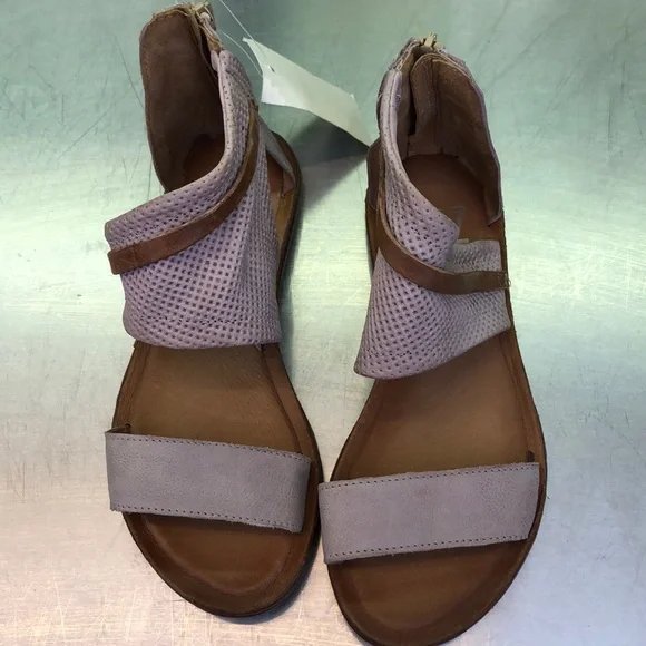 New Miz Mooz mauve and brown leather sandals. - Picture 4 of 6